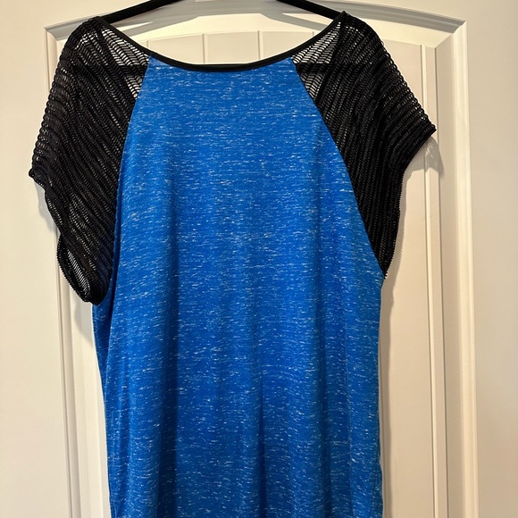 SINFUL BY AFFLICTION WOMEN’S CRYSTAL EMBELLISHED TEE.  SIZE MEDIUM. - Picture 3 of 4